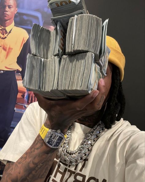 Lil Durk With Money, Nike Fashion Shoes, Money Images, Money Stacks, Black Men Street Fashion, Money Pictures, Money On My Mind, Lil Durk, Chief Keef