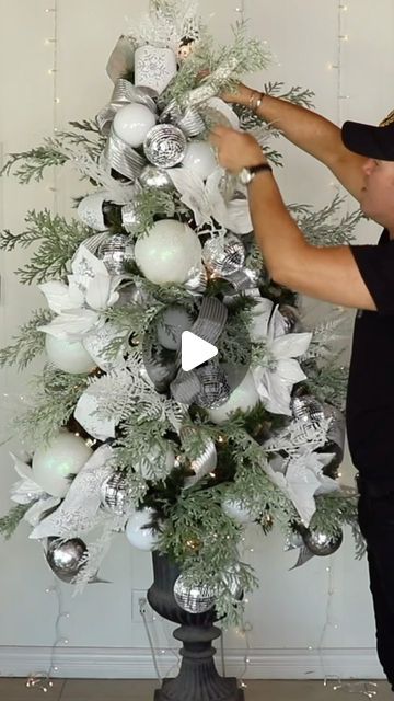 Ramon_at_Home on Instagram: "Let me show you how to decorate a #frosty GLAM Christmas tree in four easy steps. 
.
.
.
#christmastree #christmasdecorations🎄 #christmasdecor #christmas2024 #designer #decoration #decorations" How To Decorate A Christmas Tree Steps, Christmas Tree Ribbon Garland, Glam Christmas Tree, Backyard Bbq Party, Christmas Wreaths Diy Easy, Glam Christmas, Ribbon Garland, Tabletop Christmas Tree, Christmas Decorations Diy Outdoor