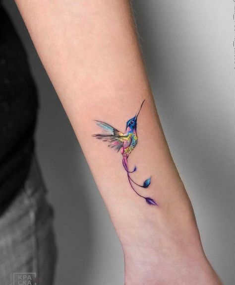 Small Hummingbird Tattoo, Bird Tattoos For Women, Muster Tattoos, Tasteful Tattoos, Tatuaje A Color, Wrist Tattoos For Women, Hummingbird Tattoo, Classy Tattoos, Discreet Tattoos