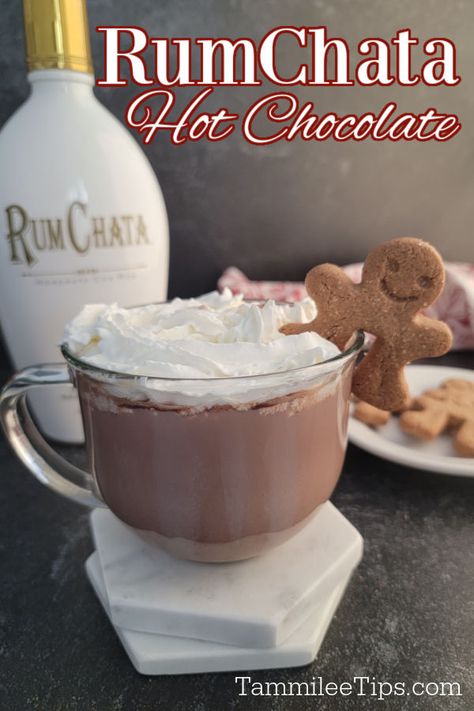 Rumchata Hot Cocoa, Hot Chocolate Rum Chata, Hot Chocolate With Alcohol Recipes, Hot Chocolate Shots Alcohol, Crockpot Hot Chocolate With Alcohol, Christmas Hot Cocktails, Hot Cocoa With Alcohol, Spiked Hot Cocoa Recipes, Boozie Hot Cocoa