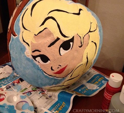 elsa pumpkin Frozen Painted Pumpkin, Disney Princess Painted Pumpkins, Elsa Pumpkin Painting, Elsa Pumpkin, Olaf Pumpkin, Elsa Halloween, Disney Pumpkin Painting, Elsa Anna And Olaf, Frozen Painting