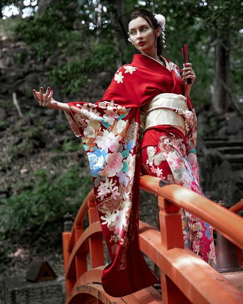 I have a lot of red kimono photos to post 📸, so get prepared. Have you tried it yet? If not, then what are you waiting for! Join the fun in this kimono dress-up photoshoot 💃👘. #KimonoFashion #DressUpFun #KimonoFashion #IcecreamPhotoshoot #TokyoFashion #KimonoStyle #IcecreamLover #TokyoDiaries #FashionShoot #IcecreamTime #KimonoInspiration #TokyoStreetStyle #IcecreamAddict #KimonoLove #TokyoLife #FashionPhotography #KimonoOOTD #TokyoFashionWeek #FashionForward #IcecreamObsession #KimonoGoal... Red Kimono, Tokyo Fashion Week, Tokyo City, Tokyo Street Style, Tokyo Fashion, Kyoto Japan, Kimono Dress, Have You Tried, Kimono Fashion