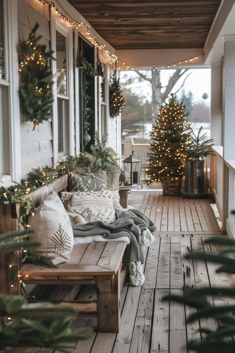 45 Small Front Porch Ideas for Every Season Small Front Porch Decor, Christmas Coffee Table Decor, Small Front Porch, Winter Porch, Christmas Front Porch, Small Front Porches, Christmas Porch Decor, Small Porches, Front Porch Decorating