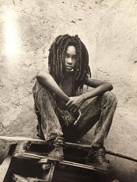 Freeform Dreads, Dreadlock Rasta, Bob Marley Pictures, Beautiful Dreadlocks, Afrique Art, Black Photography, Arte Cyberpunk, Poses References, Locs Hairstyles