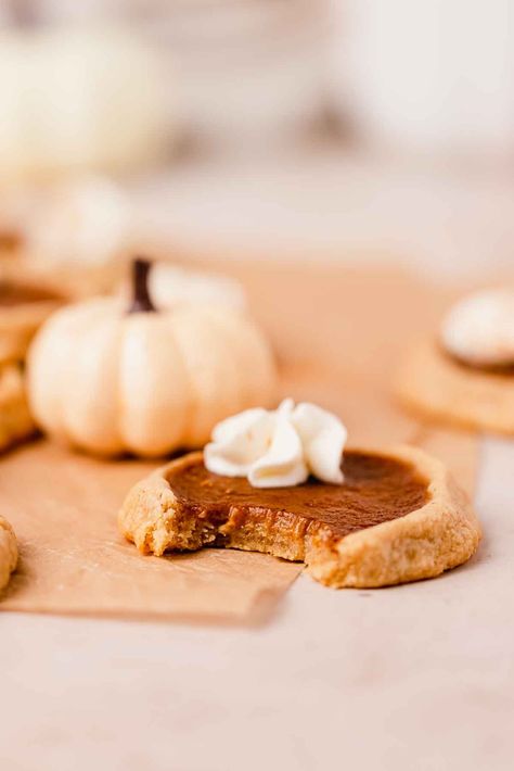 Pumpkin Pie Cookies Flouring Kitchen, Sweet Potato Pie Cookies, Homestead Journal, Pumpkin Pie Cookies Recipe, Tassies Recipe, Pumpkin Pie Cookie, Cooking Therapy, Pumpkin Pie Cookies, Dream Bakery