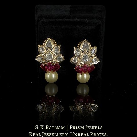 A ravishing collection of diamond polki tops, chandeliers, karnfools and chand balas / balis, specially crafted to gratify your royal taste. Polki Tops, Jadau Earrings, Unique Diamond Earrings, Gold Enamel Jewelry, Chand Bali, Pearl Diamond Jewelry, Diamond Earrings Design, Choker Designs, Polki Earrings