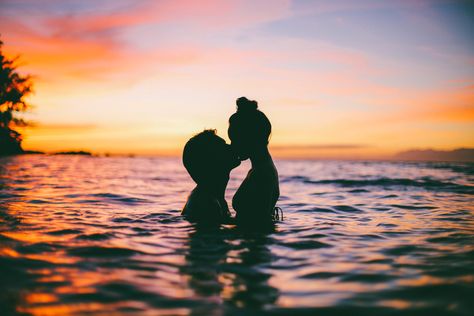 Sunset Silhouette | Couple photography Couples Vision Board, Spiritual Vision Board, Vision Board Supplies, Relationship Vision Board, Vision Board Examples, Vision Board Images, Vision Board Photos, Couple Silhouette, Vision Board Pictures