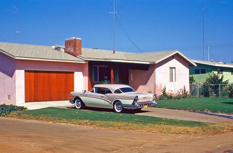 Shorpy Historic Picture Archive :: Suburban Buick: 1957 high-resolution photo Suburban Aesthetic, Suburban Landscape, 1957 Buick, Suburban Gothic, Old Car, American Cars, Aesthetic Themes, High Resolution Photos, American Dream