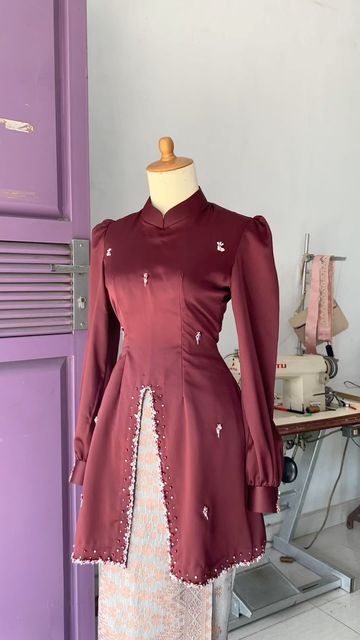 Model Dress Kebaya, Dress Muslim Modern, Braidsmaid Dresses, Kebaya Modern Dress, Kebaya Dress, Frock Patterns, Muslim Outfits Casual, Muslimah Dress, Fashion Sketches Dresses