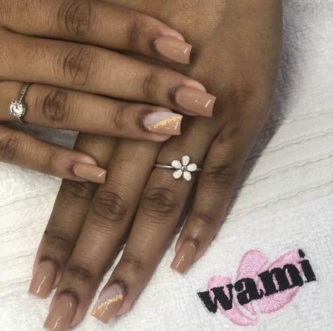 Elegant Nails Classy Simple, Short Brown Acrylic Nails, Short Brown Nails Ideas, Simple Nude Nail Designs, Classy Work Nails, Square Short Nails Ideas, Work Nails Professional, Short Nude Nails, Gel Nails Short