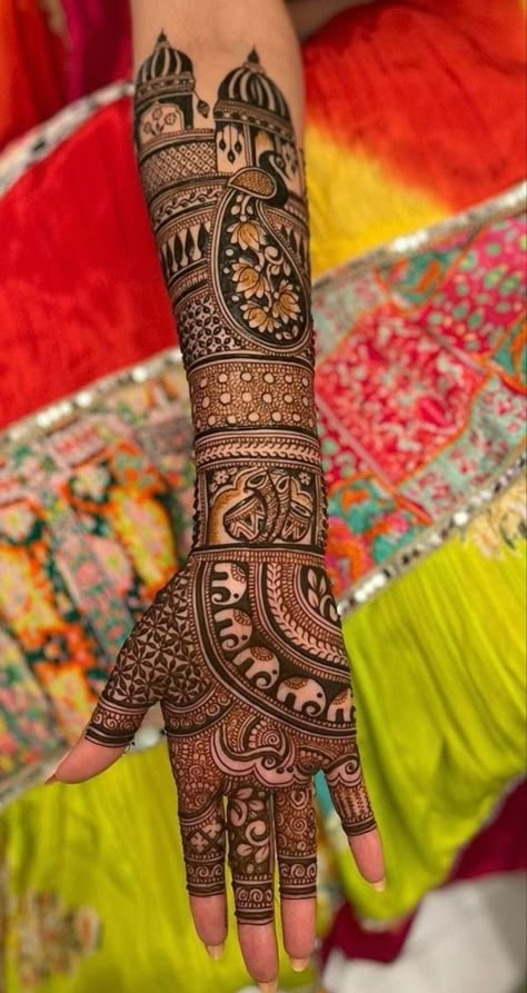 Bridal Mehndi Designs Modern, Mehandi Designs For Hands Wedding, Modern Bridal Mehndi Designs, Modern Mehndi Designs Full Hand, Mehandhi Designs Beautiful Full Hand, Minimalist Bridal Mehendi, Mehndi Designs Back Hand Full, Mehndi Designs Unique Modern, Easy Bridal Mehendi Designs