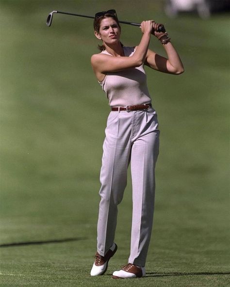 Girl Golf Outfit, Cute Golf Outfit, Club Attire, Golf Attire Women, Golf Inspiration, Classic Golf, Womens Golf Fashion, Girls Golf, Playing Golf