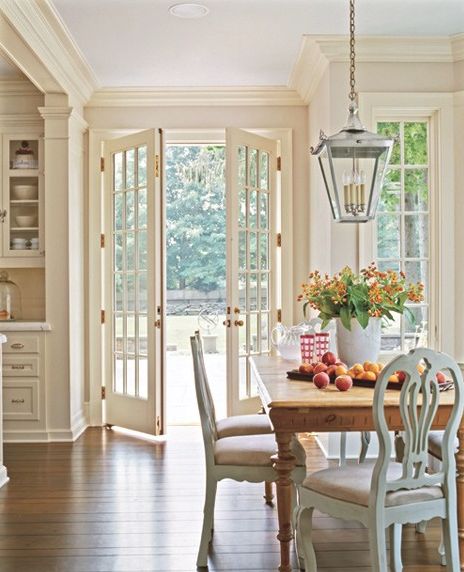 French doors off dining room. Cool chairs. Painting Old Furniture, Dining Room Inspiration, Design Del Prodotto, Farmhouse Dining Room, Farmhouse Dining, Küchen Design, Breakfast Room, Banquette, Room Table