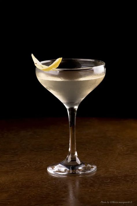 Experience the vibrant complexity of the Bergamot Martini. Italian bergamot liqueur gets blended with crisp grain-based vodka and a blend of botanical gin. Gin Garnish, Gin Martini, Unusual Recipes, London Dry Gin, Martini Cocktail, Dry Gin, Cocktail Recipe, Liqueur, Cocktail Recipes