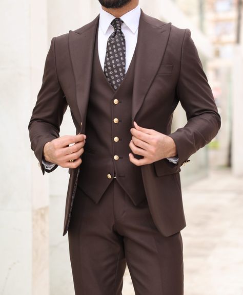 Brown Mens Suit, Mens Suit For Wedding, Brown Suit, Staff Uniforms, Male Clothing, Jazz Funk, Suit Covers, Brown Suits, Brown Wedding