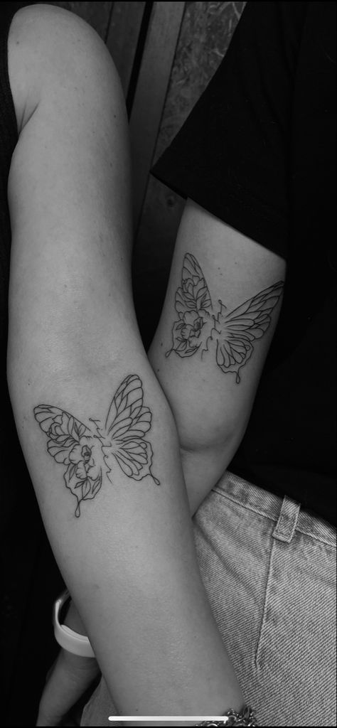 Flower tatto butterfly tattoo sister tatto match tattoo couple tattoo Half Butterfly Half Flower Tattoo With Words, Sister Tattoos For 2 Butterflies, Butterfly Tattoo For Sisters, Sister Memorial Tattoos Butterflies, Butterfly Tattoo Sisters, Butterfly Tattoo For Passed Loved Ones, Sister Tattoos Butterfly, Sister Tattoos Butterflies, Butterfly Sister Tattoos