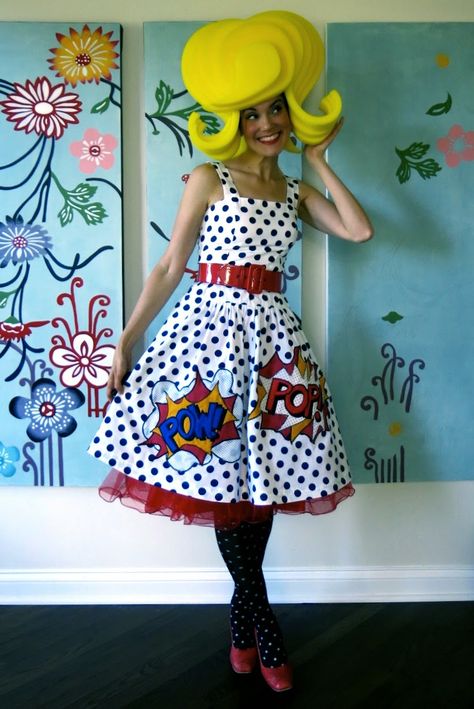 Cassie Stephens: DIY: A Lichtenstein Dress That'll Knock You Out Pop Art Costume, Diy Fantasia, Art Teacher Outfits, Foam Wigs, Cassie Stephens, Pop Art Makeup, Comic Book Girl, Pop Art Fashion, Art Outfit