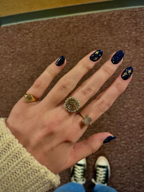 Nails Concert, Blue Gold Nails, Firework Nail Art, Taylor Swift Nails, Firework Nails, Concert Nails, Nails Minimalist, Paris Nails, Taylor Swift Midnights