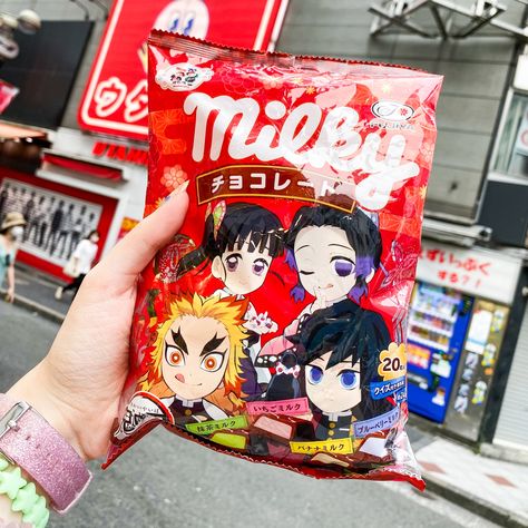 😍 Take 👏 our 👏 money! 👏 We're all for this Milky x Demon Slayer collab! 💯🙌🏻 #demonslayer #japanesecandy #japanesesweets Demon Slayer Snacks, Demon Slayer Food, Anime Snacks, Japan Snacks, Japanese Candy Snacks, Asian Snacks, Cute Snacks, Japanese Candy, Cute Animal Drawings Kawaii