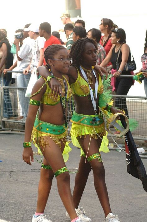 Carnival Outfits Caribbean, Trini Carnival Costumes, Carribean Carnival Outfits, Notting Hill Carnival Outfit, Peter Minshall, Carnival Costumes Caribbean, Caribana Outfit, Jamaican Carnival, Carribean Fashion