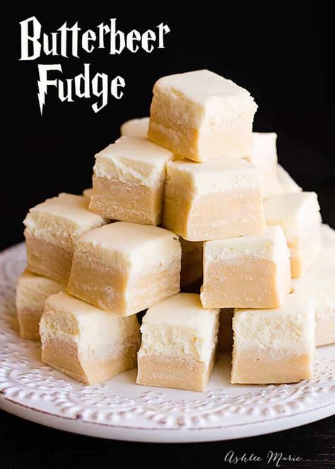 Butter Beer Fudge Recipe, Butterbeer Treats, Butterbeer Fudge Recipe, Boozy Butterbeer, Butterbeer Fudge, Marshmallow Topping, Butterbeer Recipe, Butter Beer, Fudge Recipe