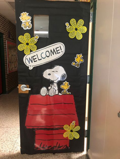 Snoopy School Classroom, Peanuts Classroom Decor, Snoopy Classroom Door, Snoopy Classroom Decorations, Snoopy Door Decorations, Snoopy Door Decorations Classroom, Snoopy Themed Classroom, Peanuts Classroom Theme, Snoopy Classroom Theme