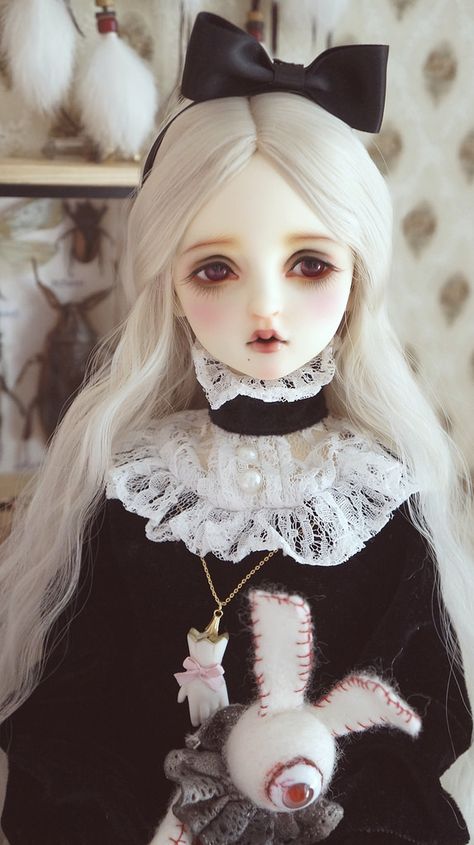 Goth Dolls, Goth Doll, Plush Craft, Doll Aesthetic, Gothic Dolls, Creepy Dolls, Anime Dolls, Doll Repaint, Bjd Doll