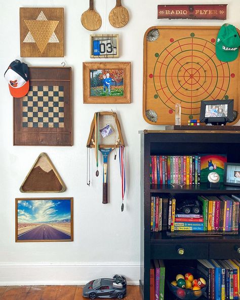 Annisa Olsson Jones on Instagram: “Swipe for a closeup of the new art I made out of a pool ball rack! It’s a fun addition to this gallery wall with a loose vintage game…” Family Games Room, Pool Ball Decor, Lake House Game Room, Games Room Ideas, Vintage Game Room, Billiard Green, Game Corner, Hilltop House, Apartment Things