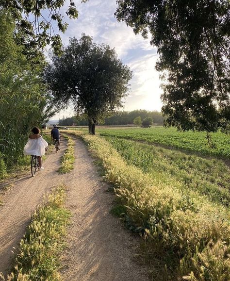 Spain Aesthetic, France Aesthetic, Spring Aesthetic, French Countryside, Northern Italy, Summer Dream, English Countryside, European Summer, Nature Aesthetic