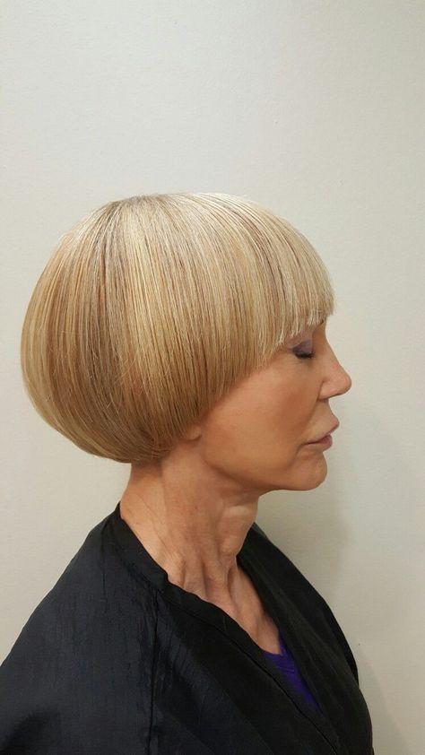 Cute Short Bob, Mushroom Haircut, Haircuts Cute, Pageboy Haircut, Mushroom Hair, Haircuts Ideas, Popular Diy, Bob Haircut For Fine Hair, Shot Hair Styles