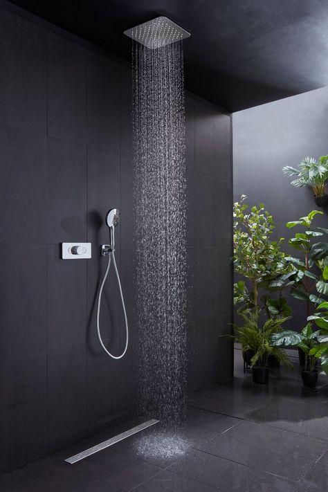 Seeing the Event Click system in all its glory highlights just how show stopping the shower system is. Large Shower Heads, Vision 2024, Roper Rhodes, Bright Bathroom, Waterfall Shower, Great Bathrooms, Luxury Shower, Rainfall Shower Head, Rainfall Shower