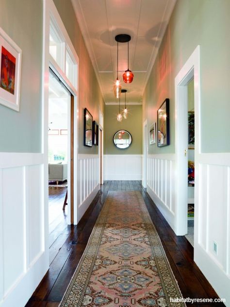 English Country Homes, Edwardian Hallway, Hall Ways Ideas, Cottage Hallway, Green Hallway Ideas, Brunswick House, White Hallway, Victorian Hallway, Hallway Colours