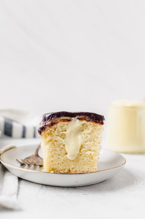 Boston Cream Pie Poke Cake Boston Cream Pie Poke Cake, Cream Poke Cake, Boston Cream Poke Cake, Everyday Cakes, Vanilla Sheet Cakes, Desserts Ideas, Boston Cream Pie, Poke Cake Recipes, Boston Cream