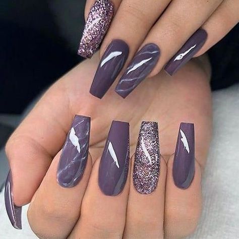 Popular Nail Colors, Purple Glitter Nails, Purple Nail Designs, Nail Design Inspiration, Makijaż Smokey Eye, Coffin Nails Long, Popular Nails, Nail Studio, Nails Coffin