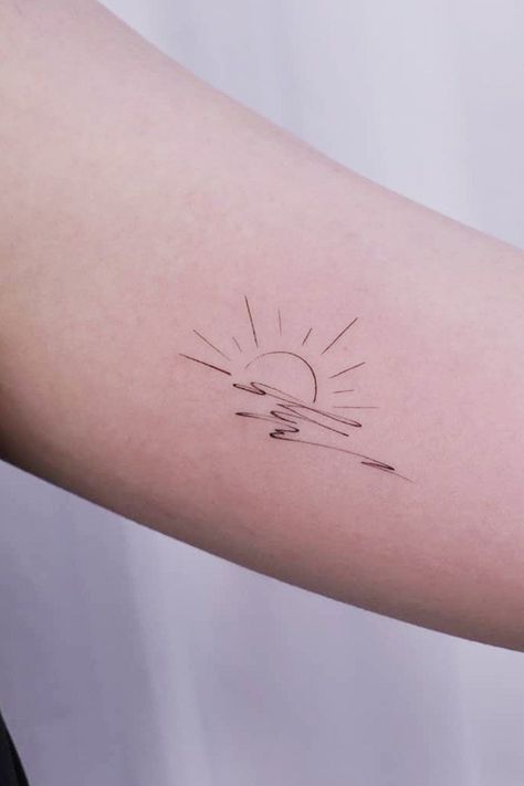 Sun Line Drawing Tattoo, Wow Tattoo Ideas, Sunset And Flower Tattoo, Water And Sunset Tattoo, My Body Is Art Tattoo, Sunset Aesthetic Tattoo, Simple Sky Tattoo, Still Water Tattoo, Sun And Water Tattoo Simple