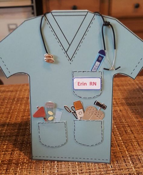 Nurse Day Crafts For Kids, Card Ideas For Kids In Hospital, Cards For Kids In Hospital, Card For Doctor Handmade, Card For Doctor, Nurses Gifts Diy, Doctor Craft, Female Nurse, Gifts For Male Nurses