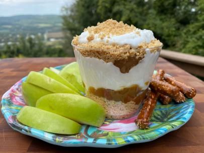 Sunny's Easy Caramel Apple Cheesecake Dip Recipe | Sunny Anderson | Food Network Easy Caramel Apple Cheesecake, Apple Cheesecake Dip, Caramel Apple Cheesecake Dip, Dried Apple Chips, Easy Dessert Dips, Cheesecake Dip Recipe, Sunny Anderson, Caramel Apples Easy, Easy Caramel