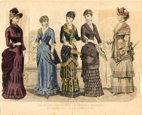 19th Century Fashion Women, Late 19th Century Fashion, 19th Century Men, Sewing Decor, Small Yellow Flowers, Plate Collection, 19th Century Fashion, Light Blue Dresses, Dress Hairstyles