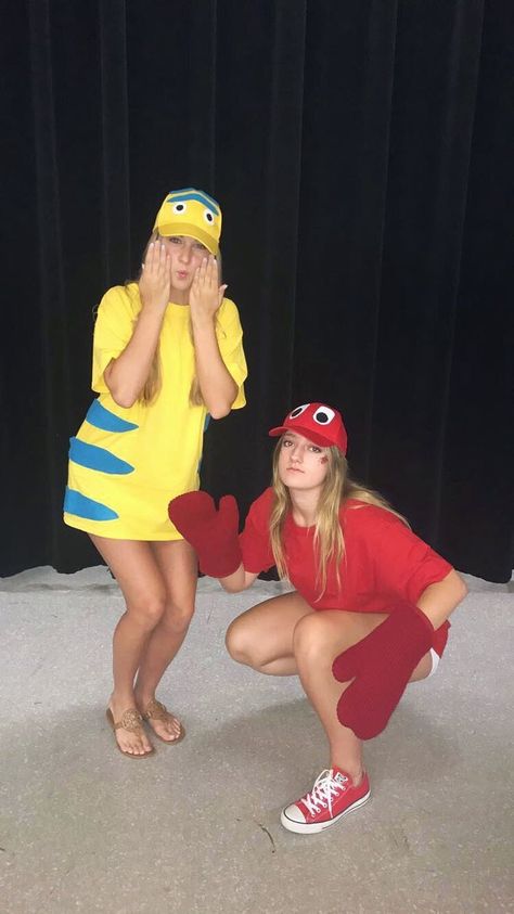 Disney Dynamic Duos Costumes, Bff Disney Costumes, Sebastian Halloween Costume, Mermaid Spirit Week, Disney Day Hoco Week, Flounder And Sebastian Costumes, Disney Hoco Costumes, Holloween Costume Ideas Groups, Sebastian Little Mermaid Costume