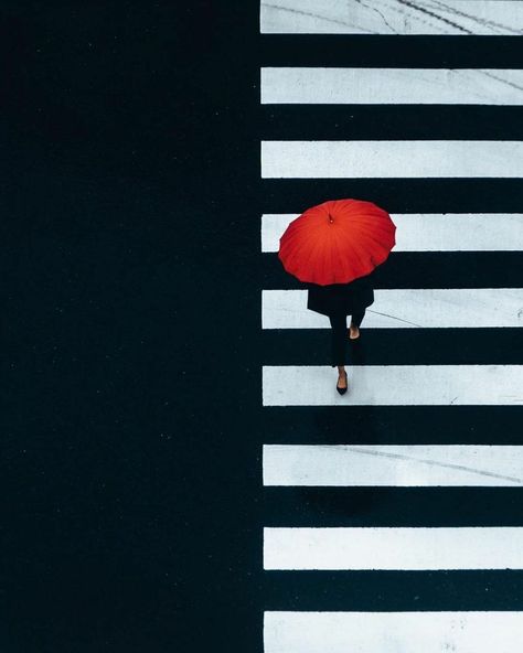 Minimal Photo, Red Umbrella, Instagram Ideas Photography, Iphone Wallpaper Tumblr Aesthetic, Photo Wall Collage, Photo Reference, Texture Art, Old Pictures, Featured Artist