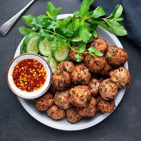 Banh Mi Meatballs in Lettuce Cups | Marion's Kitchen Nem Nuong, Marion Grasby, Gluten Free Chilli, Marion's Kitchen, Best Meatballs, Spicy Seasoning, Meatballs Recipe, Sweet Chilli, Meatball Recipes