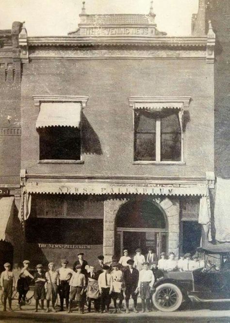 News Paladium Bldg Benton Harbor, Michigan Benton Harbor Michigan, Restaurant Inspiration, Michigan History, Benton Harbor, Lighthouse, Good Times, Springs, Michigan, Restaurant