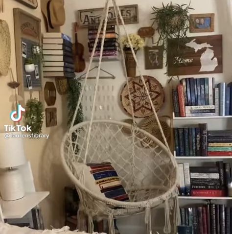 From @Laurens1ibrary on tiktok Chair In Bedroom Aesthetic, Room With Hanging Chair, Hanging Chair In Bedroom Aesthetic, Hanging Chair In Bedroom, Chair In Bedroom, Aesthetic Bed, Book Corner, Book Corners, Room Design Bedroom