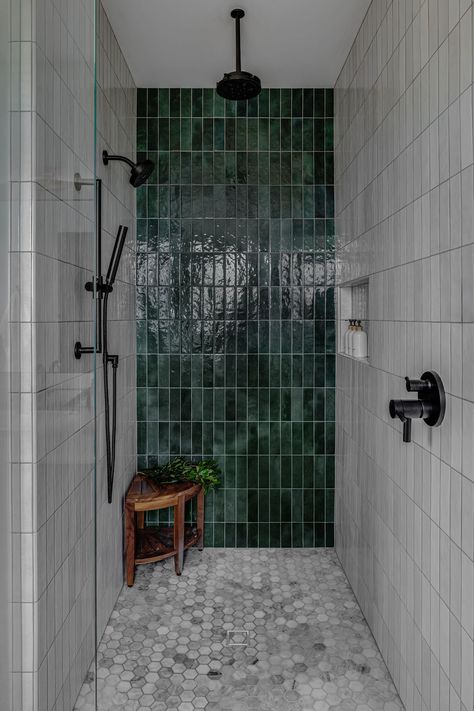 Dark Green Shower Tiles, Shower Remodel Green Tile, Emerald Tile Shower Ideas, Green And Black Shower Tile, Emerald Green Tile Shower Ideas, Green Glass Tiles Bathroom, Tile Shower Ideas Green, Statement Tile Shower Wall, Jade Shower Tile