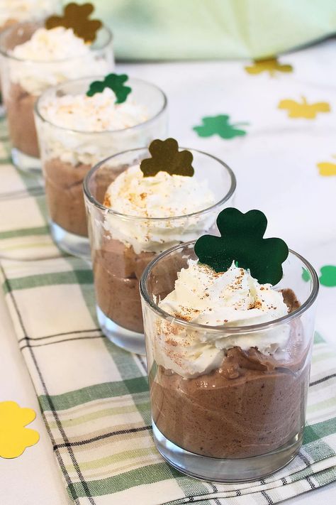 Irish Coffee Mousse - 2 Cookin' Mamas Whiskey Chocolate, Homemade Irish Cream, Coffee Mousse, Quick Easy Desserts, Decadent Cakes, Fancy Desserts, Irish Coffee, Irish Whiskey, Seasonal Recipes