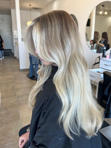 Balayage, Bright Blonde Balayage Hair, Super Light Blonde Balayage, High Impact Blonde Balayage, Neutral Blonde Balayage Dark Roots, Cream Blonde Hair Dark Roots, Swedish Blonde Balayage, High Impact Balayage, Lived In Blonde Root Smudge