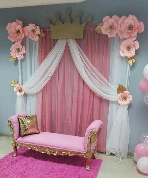 Princess Theme Birthday, Pink Couch, Quinceanera Party, Princess Theme, Baby Shower Princess, Birthday Happy, Princess Birthday Party, Happy Girl, Baby Princess