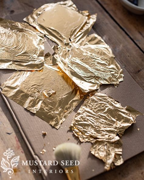 Here's how to use gold leaf to DIY custom Christmas ornaments as gifts or festive holiday decor. This easy DIY family craft project includes a video tutorial for making your own golden, bronze, or silver Christmas tree ornaments from cheap thrift store or craft store decor. Upcycle old ornaments or cheap raw wood pieces. Step-by-step instructions plus a list of recommended materials are included. | dining room Christmas tree | gold leaf ornament tutorial | christmas crafts | miss mustard seed Gold Leaf Christmas Ornaments, How To Gold Leaf, Golden Christmas Decorations, Dining Room Christmas Tree, Silver Christmas Tree Ornaments, Gold Leaf Ornaments, Christmas Crafts Gifts, Family Christmas Crafts, Cheap Ornaments