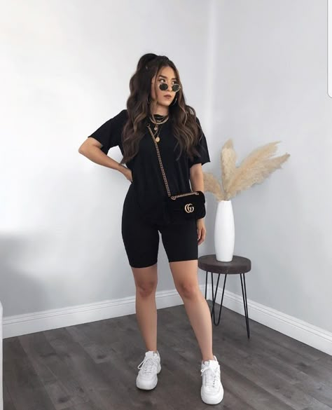 Biker Shorts Set, Looks Street Style, Causual Outfits, Casual Chic Outfit, Curvy Girl Outfits, Outfit Goals, Girly Fashion, Looks Vintage, Teen Fashion Outfits