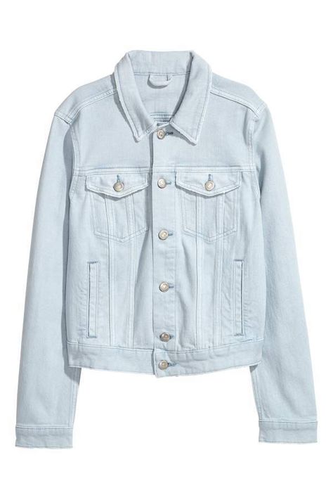 H&M Denim Jacket Nike Winter Jackets, Vestiti In Jeans, H&m Denim Jacket, Light Denim Jacket, Distressed Denim Jacket, Pinterest Outfits, Cute Swag Outfits, Denim Jacket Women, Winter Fashion Outfits